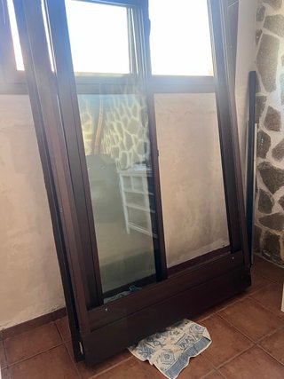 Ventana y puerta balcón