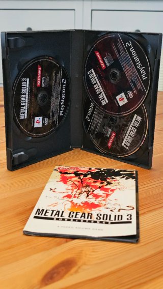 Metal Gear Solid 3 Subsistence PS2