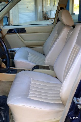 Mercedes-Benz 300 1989