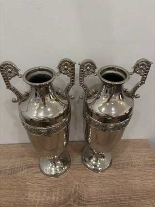 Pareja jarras plateadas orfebrería