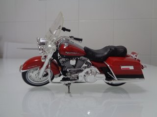 Harley Davidson FLHR Road King 1/18