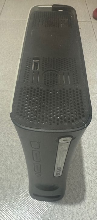 Xbox 360 (LUZ ROJA)
