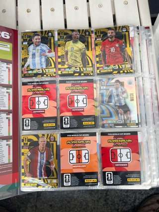 Álbum Adrenalyn Mundial 2026 67% de cromos dentro