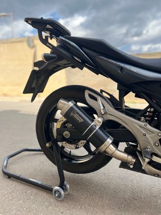 Suzuki Gladius 650cc Naked Negra