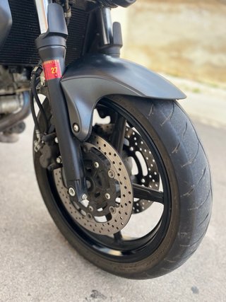 Suzuki Gladius 650cc Naked Negra