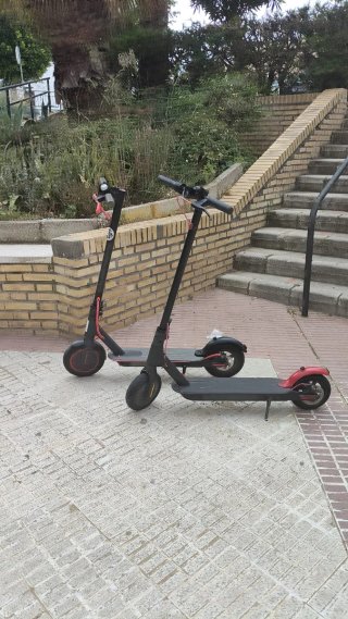 Due monopattini elettrici in vendita