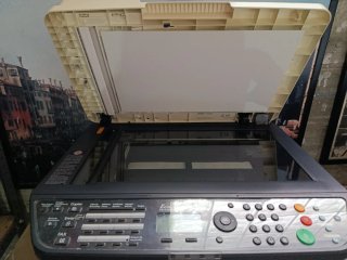 Kyocera Fotocopiadora/Impresora/Fax Beige/Negro