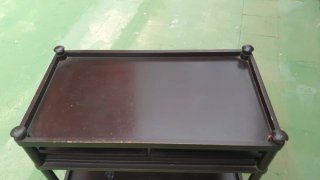 Mesa camarera auxiliar.Año 1945 ruedas de metal.