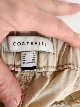 Pantalón corto Cortefiel mujer beige