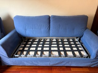 Sofá cama y 2 sillones azules a juego