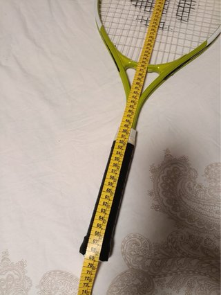 Raqueta de tenis verde