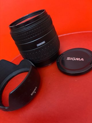 Objetivo Sigma 28-135mm Asférico