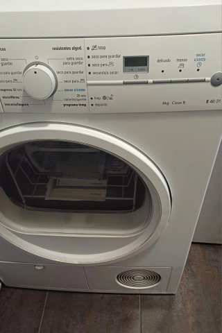 Secadora Siemens 8kg Condensación. Nueva.