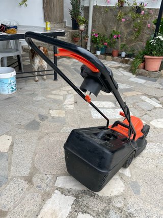 Cortacésped Eléctrico Black+Decker 32cm