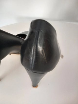 Zapatos de tacón negros
