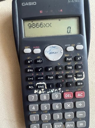 Calculadora Científica Casio FX-82MS