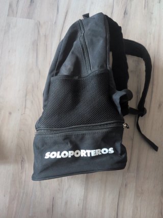 Mochila Soloporteros Negra con Logo Gris