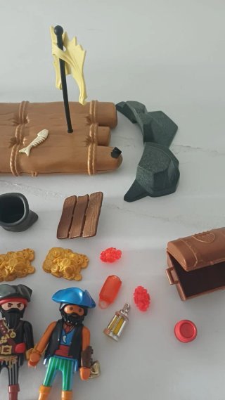 Playmobil Piratas Barco y Figuras
