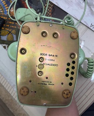Teléfono antiguo de disco año 1977