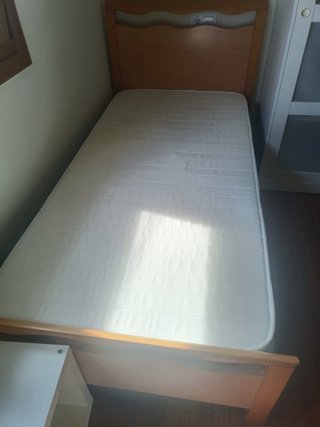 2 Camas 90x200 con Colchones Nuevos