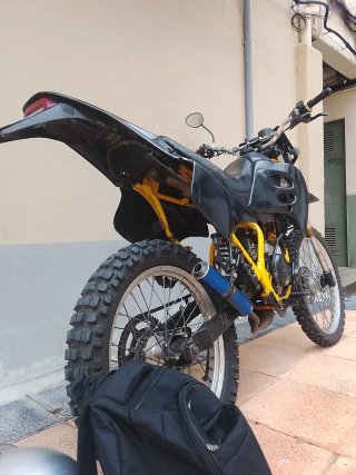Suzuki RMX 50 Enduro Negra/Amarilla