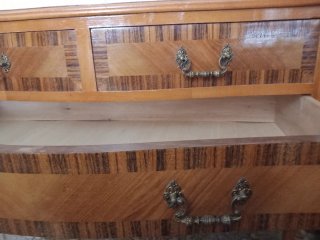 Cómoda vintage con espejo para restaurar