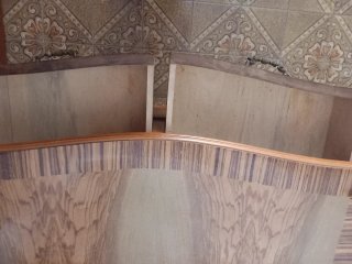 Cómoda vintage con espejo para restaurar