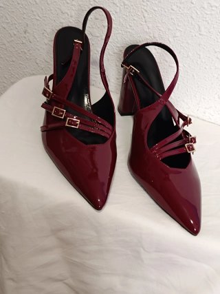 Zapatos de tacón rojos talla 46