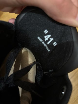 Sapatilhas Off-White Pretas e Brancas