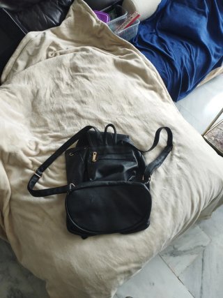 Mochila polipiel negra