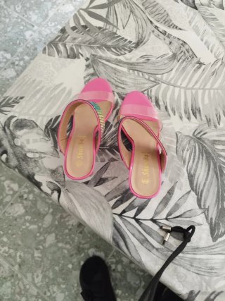 Zapatos de tacón rosas talla 37