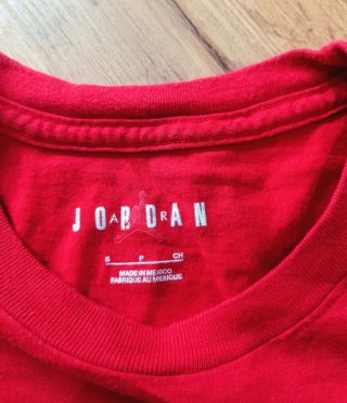 Nike Air Jordan Graphic T-Shirt Red • Size S