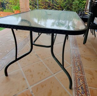 MESA DE JARDIN CRISTAL Y ALUMINIO VERDE