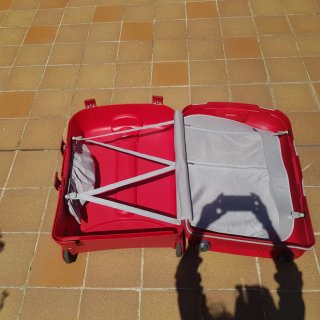 Maleta dura roja