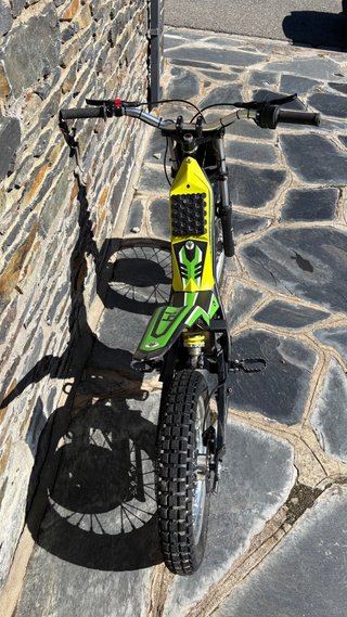 Moto eléctrica Mecatecno T14 Trial