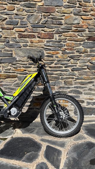 Moto eléctrica Mecatecno T14 Trial