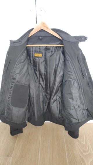 Chaqueta de moto negra