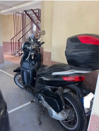 Piaggio Carnaby 300cc Scooter