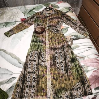 Vestido Zara estampado midi