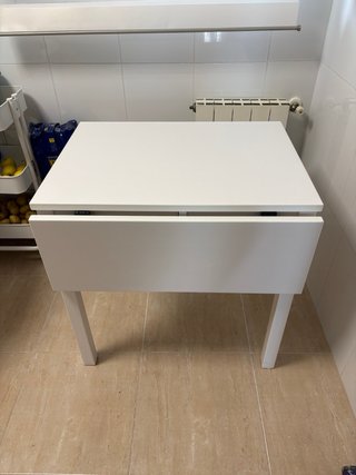 Mesa de comedor extensible blanca