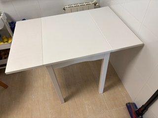 Mesa de comedor extensible blanca