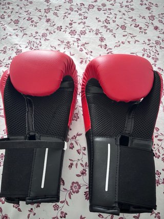Guantes de Boxeo Outshock Rojos y Negros