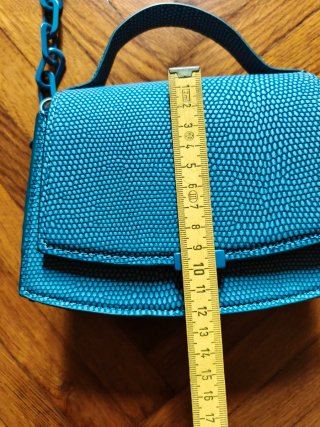Borsetta Zara a tracolla azzurra