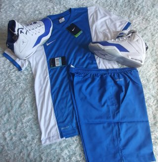 Conjunto Nike Dri-Fit Talla M Nuevo