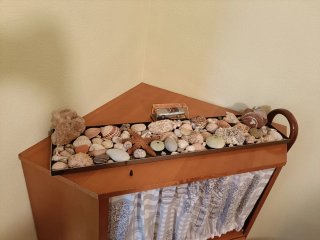 Armario esquinero de madera