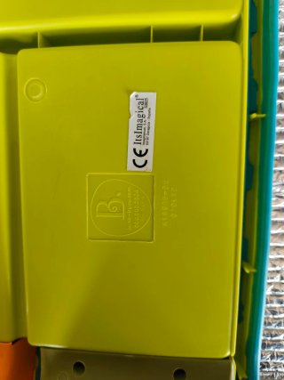 Tavolino per bambini per viaggi blu e giallo