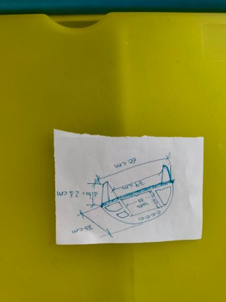Tavolino per bambini per viaggi blu e giallo
