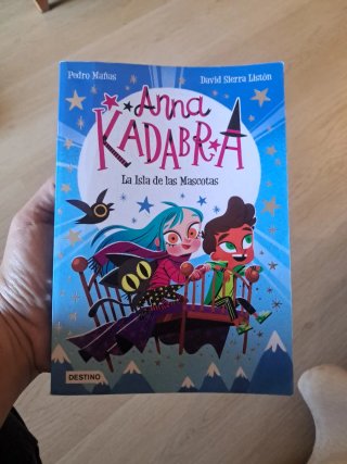 Anna KADABRA