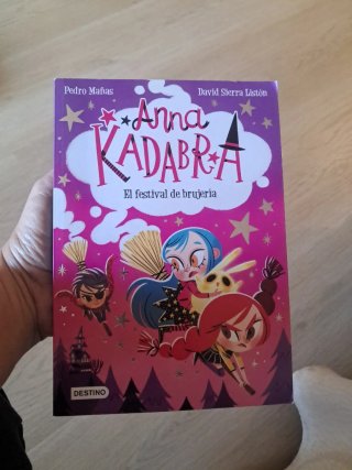 Anna KADABRA