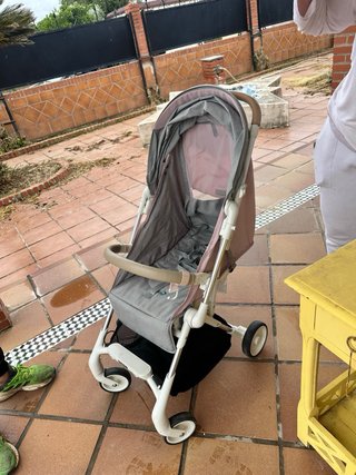 Carrito de bebé plegable